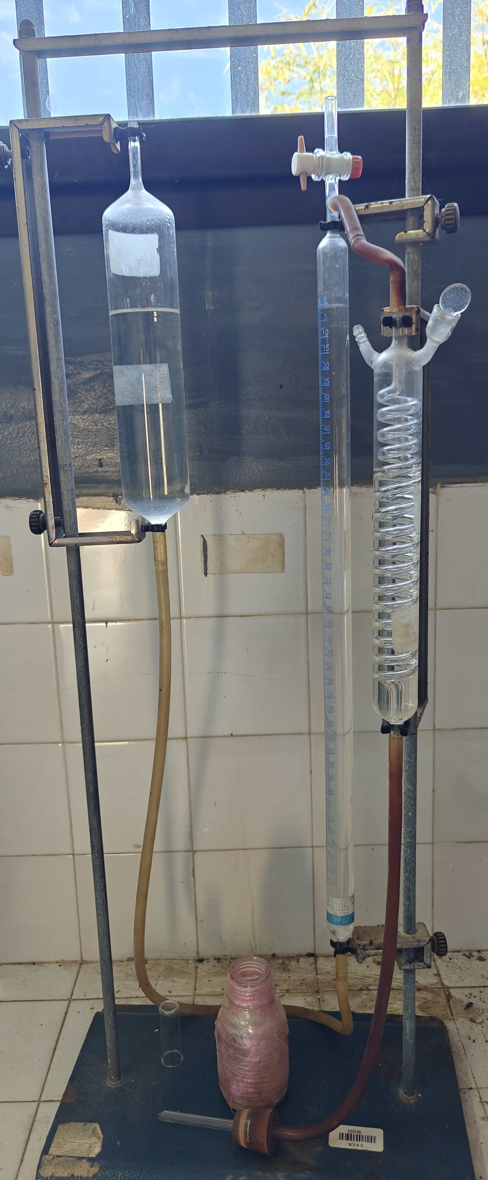 Matériel pour déterminer la teneur en carbonate au calcimètre